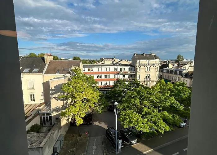 We Live In R - 204 Apartament