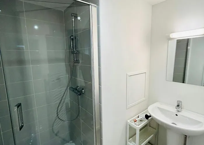 Moderne Cathedrale 204 *